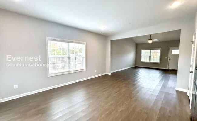 Building Photo - 1000 Echo Rdg Rd