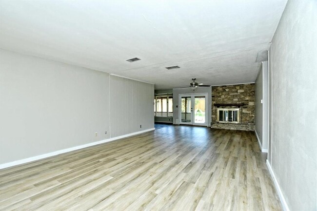 Foto del edificio - 7509 Daugherty St