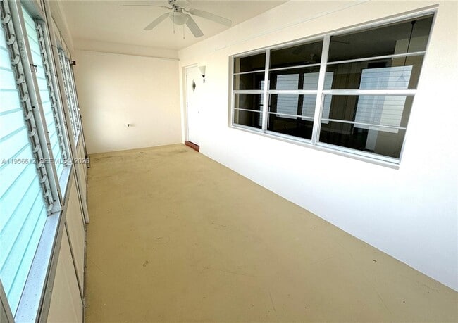 Foto del edificio - 2800 NE 28th St