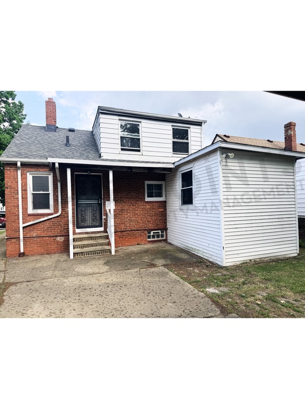 Building Photo - 4404 E 175th St
