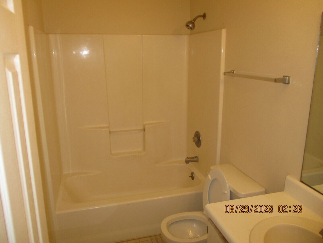 Foto del edificio - 332 Station Crossing Dr