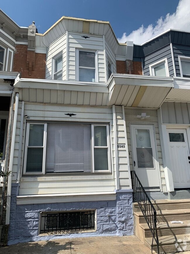 Building Photo - 5545 Delancey St
