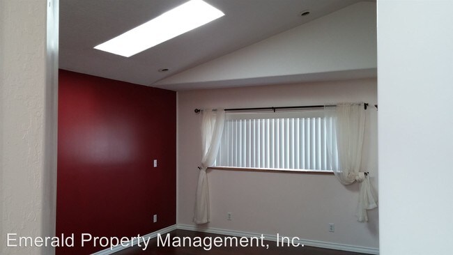 Building Photo - 2085 Aldabra St