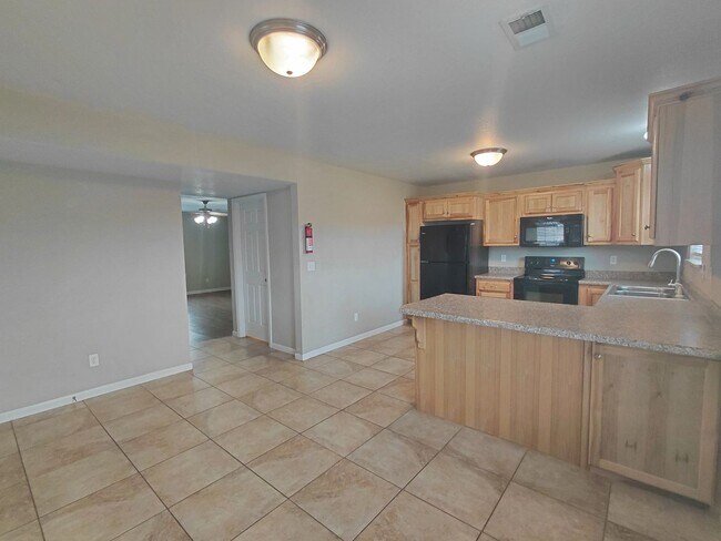 Building Photo - 16095 Holy Cross Ln