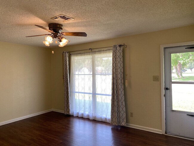 Foto del edificio - Updated 3 bedroom Bossier City, LA home for lease