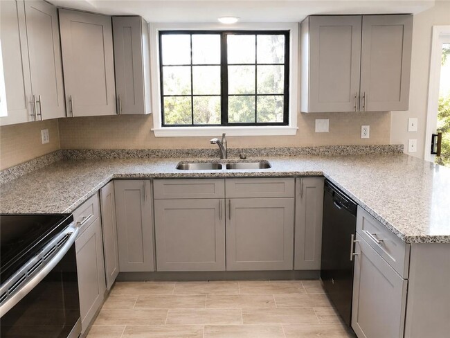 Building Photo - 3059 Steeplechase Dr