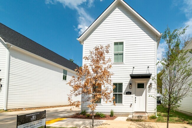 Foto del edificio - 818 S Wood Ave