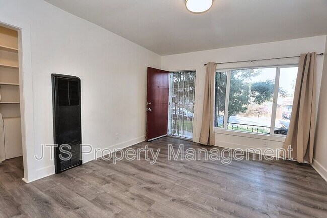Foto del edificio - 4702 65th St