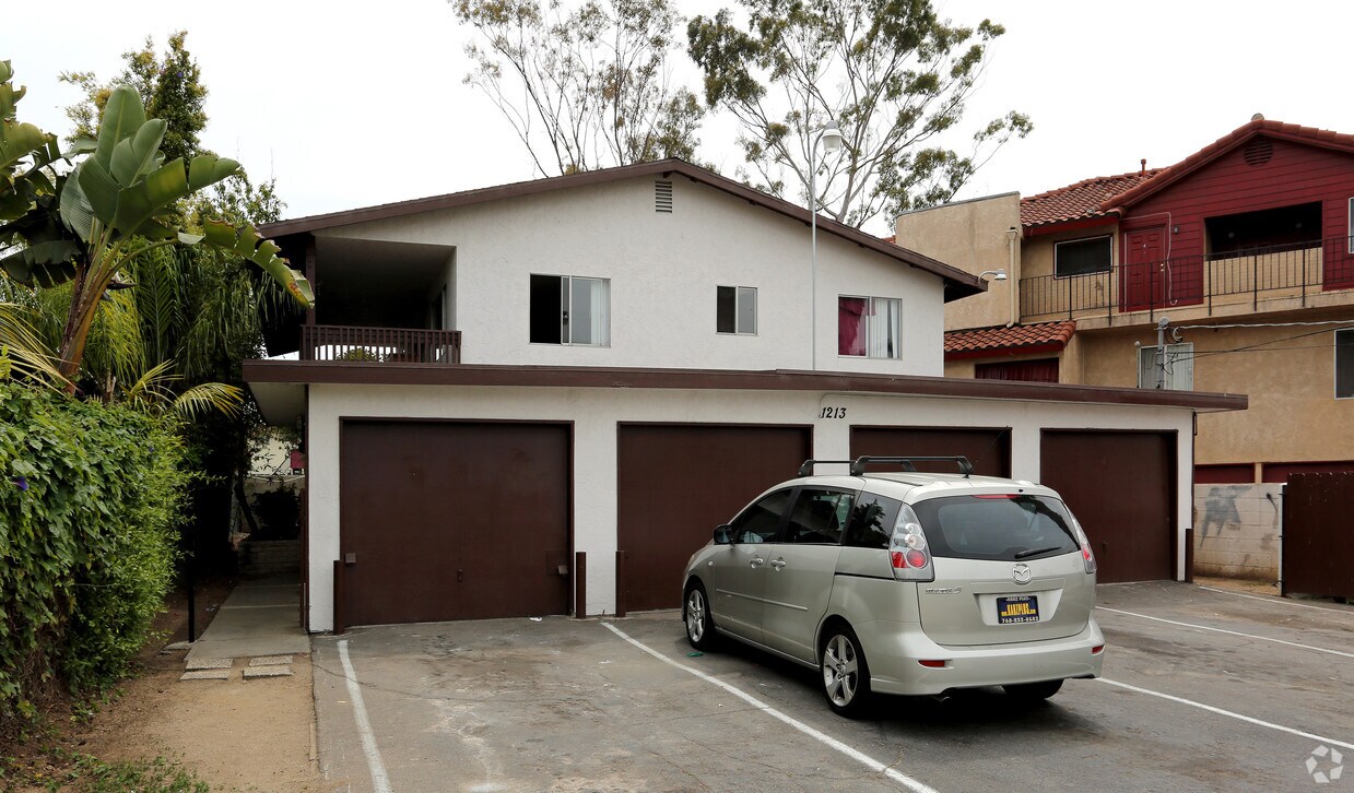 Foto del edificio - 1213 Division St