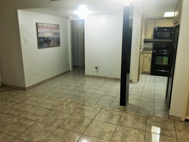 Foto del edificio - 12816 Midway Rd