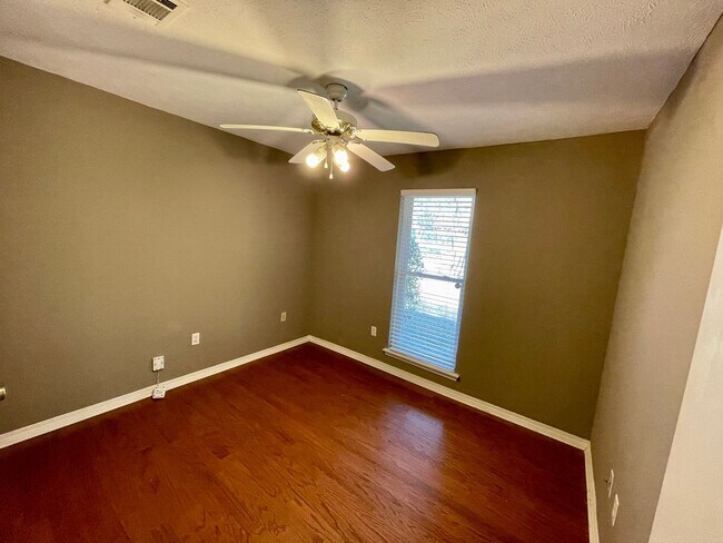 Foto del edificio - 3/2 For Rent in Madison