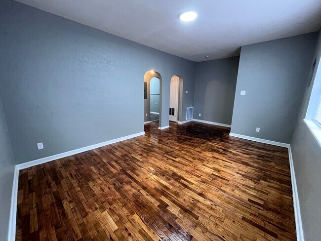 Foto del edificio - 1410 Olive St