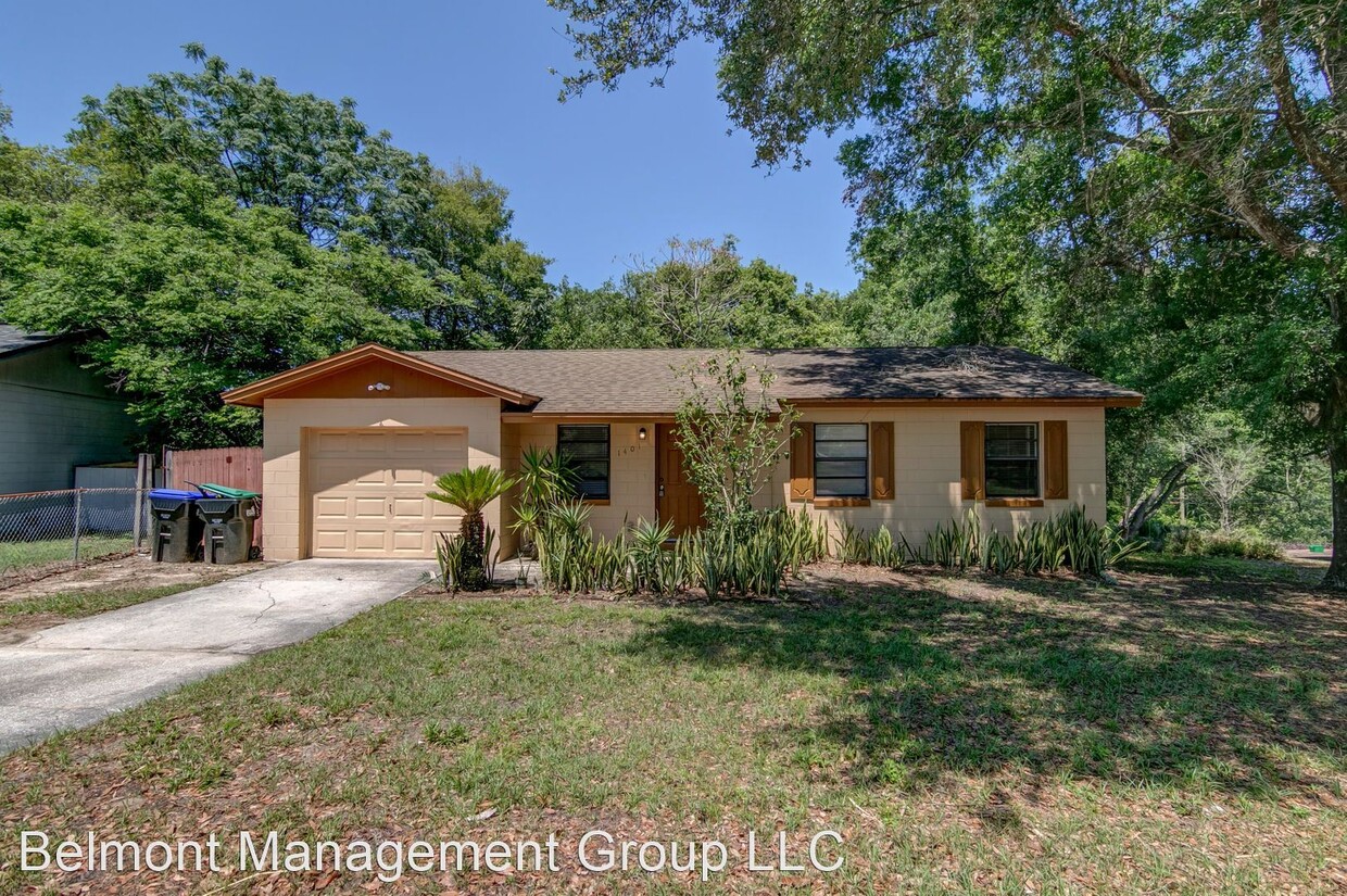 Primary Photo - 3 br, 1 bath House - 1401 Rossman Drive