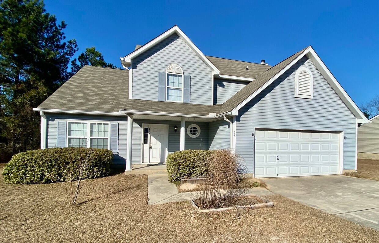 Primary Photo - 425 Ridgehill Dr