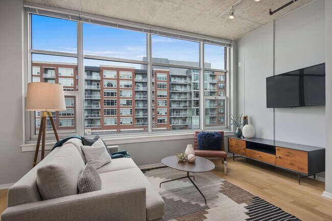 Photo - 120 W Roosevelt Rd Apartment