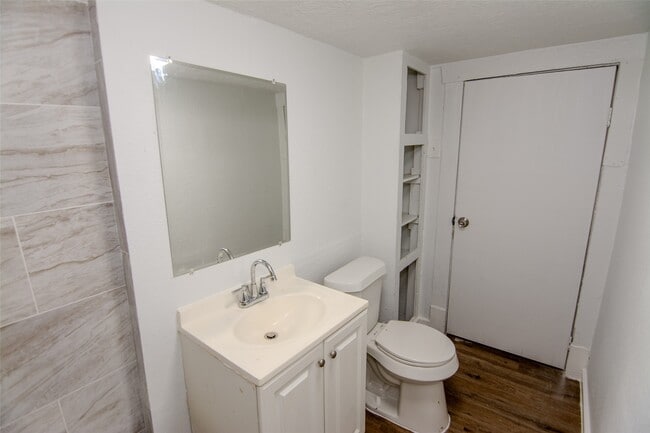 Foto del edificio - 3307 Broadway St