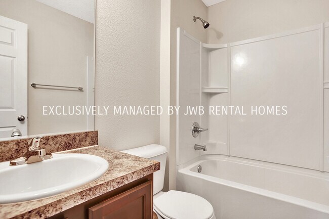 Building Photo - 8451 McGirts Village Ln