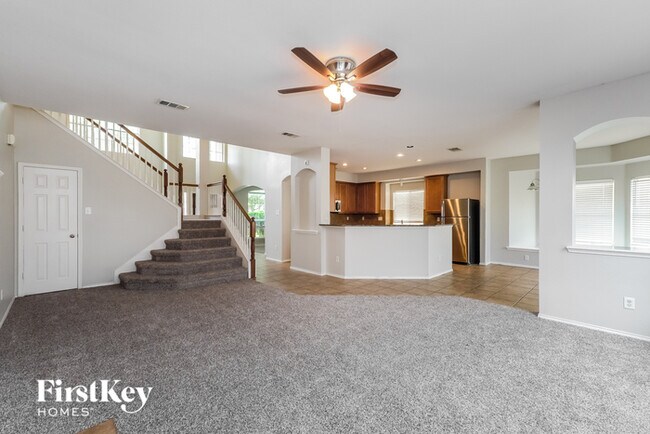 Foto del edificio - 4616 Maple Hill Drive