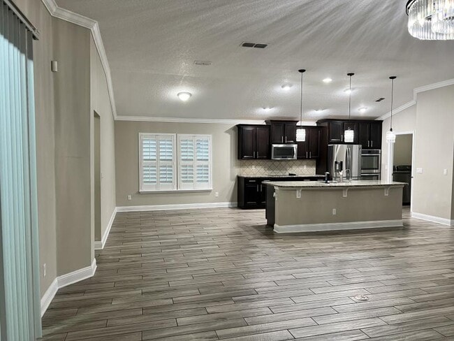Building Photo - 4 bedroom in Jacksonville FL 32257