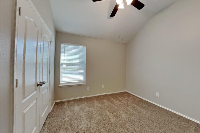 Foto del edificio - 30206 Emerson Creek Dr