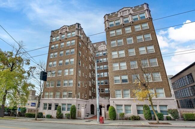 Building Photo - Malloy Apartment Homes