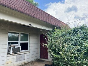 Building Photo - 408 29th Pl