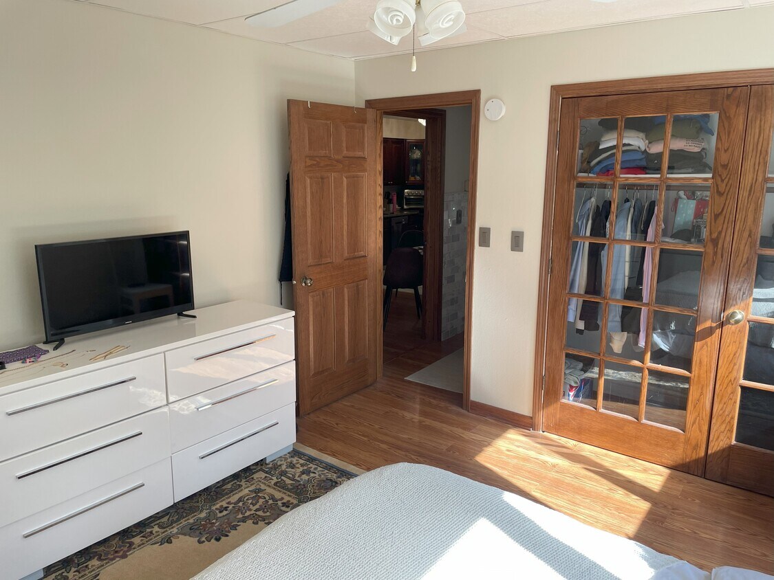 5322 Ingersoll Ave Unit B1, Des Moines, IA 50312 Condo for Rent in