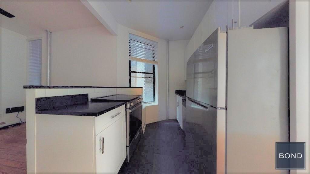 Primary Photo - 312 E 91st St