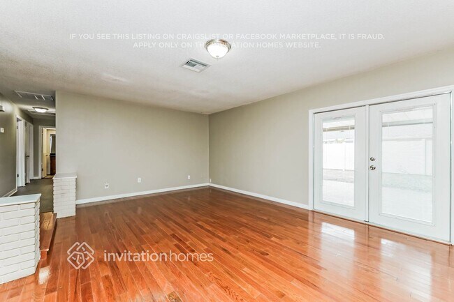 Foto del edificio - 7513 Meadow Dr