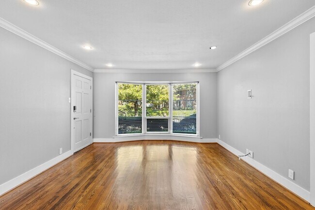 Foto del edificio - 3012 Mahanna Springs Dr