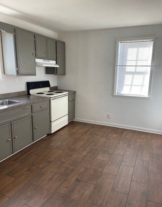 21 W Wilkinson Ave, Gadsden, AL 35904 House Rental in Gadsden, AL