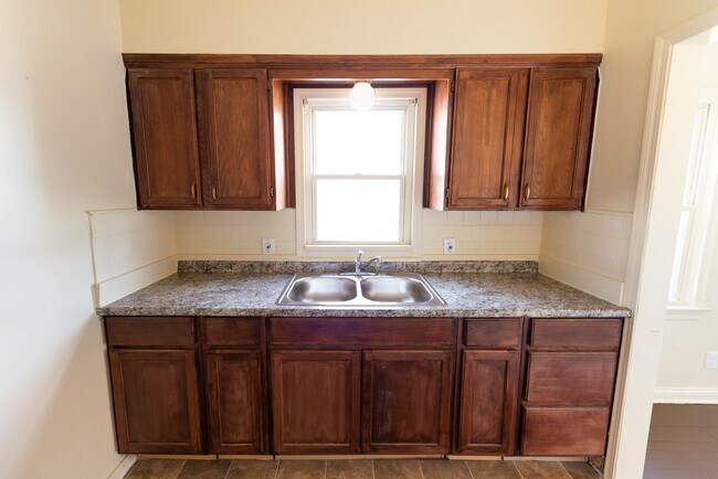 Foto del edificio - 808 Seward Ave