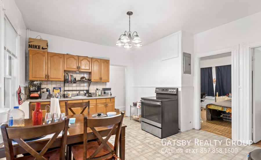 Photo - 76 Hillside St.-3R