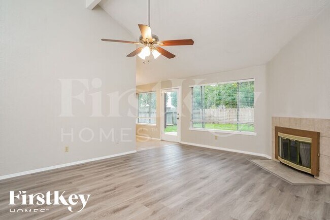 Building Photo - 9614 Pale Star Dr