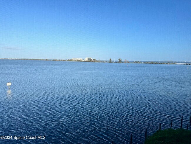 Foto del edificio - 3601 S Banana River Blvd