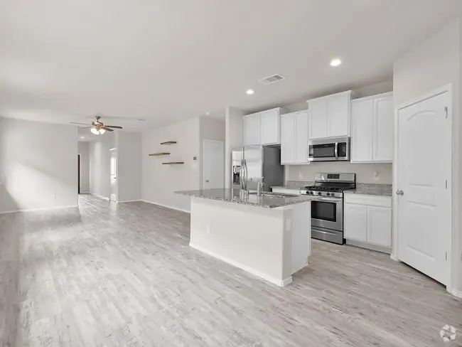 Building Photo - 16427 Rosary Pea Pl