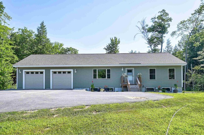 Building Photo - 419 Winter Rd