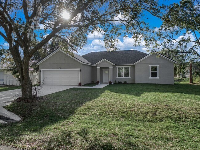 Building Photo - 3 Bedroom Home Located In The Sun N Lake Golf Community