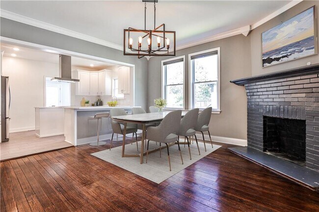 Foto del edificio - 220 Mayson Ave NE