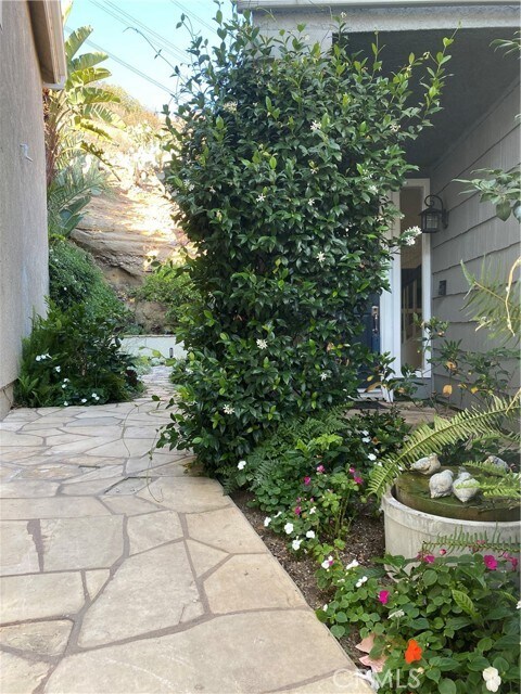 Building Photo - 57 La Costa Ct