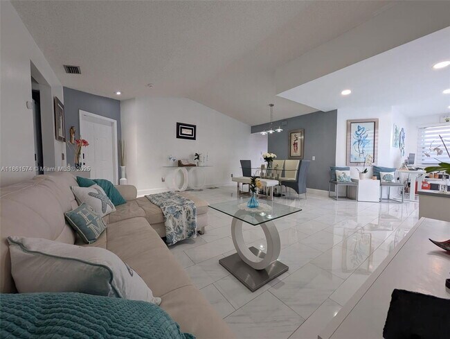 Foto del edificio - 15260 SW 45th Terrace