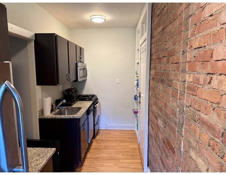 Foto del edificio - 915 W Schubert Ave