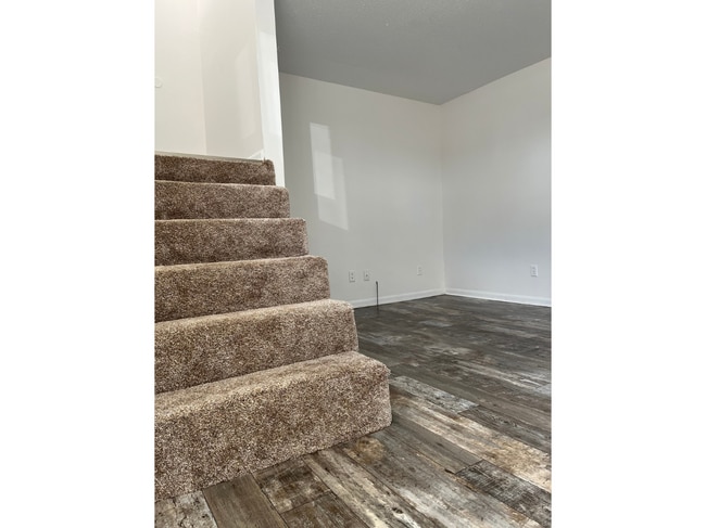 Photo - 141 Hendricks Blvd Apartment