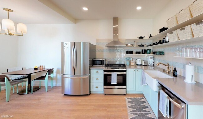 Foto del edificio - 1 br, 1 bath House - 1815 15th St Stunning...