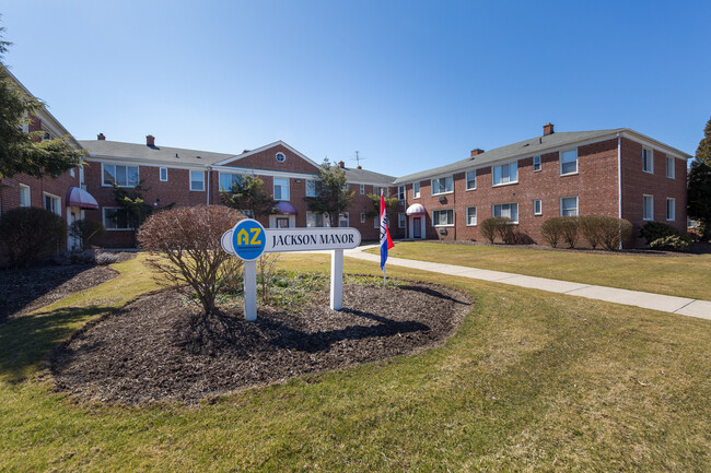 Foto del edificio - WJM Cedar Apartments