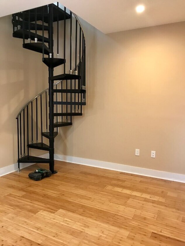 Foto principal - 1527 W Porter St