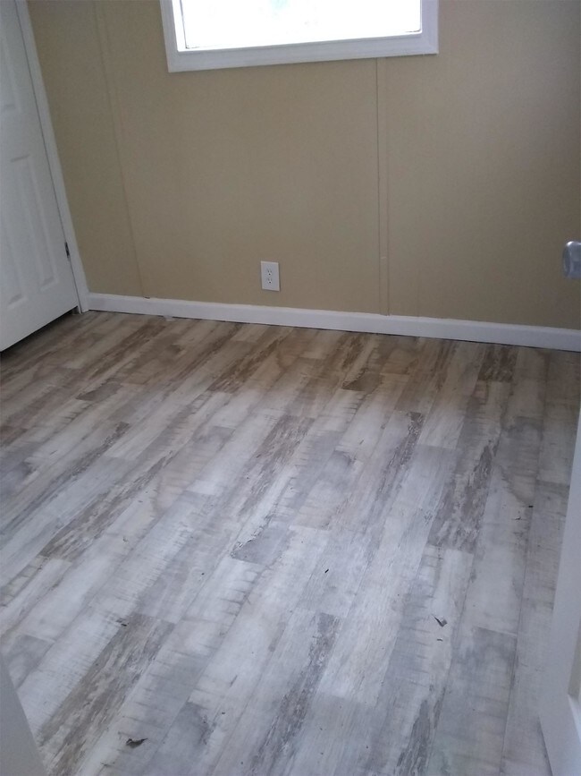 Building Photo - 1319 McKibben St