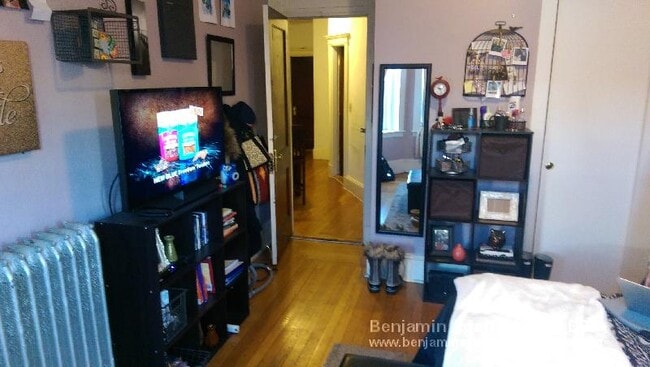 Foto del edificio - 463 Park Dr