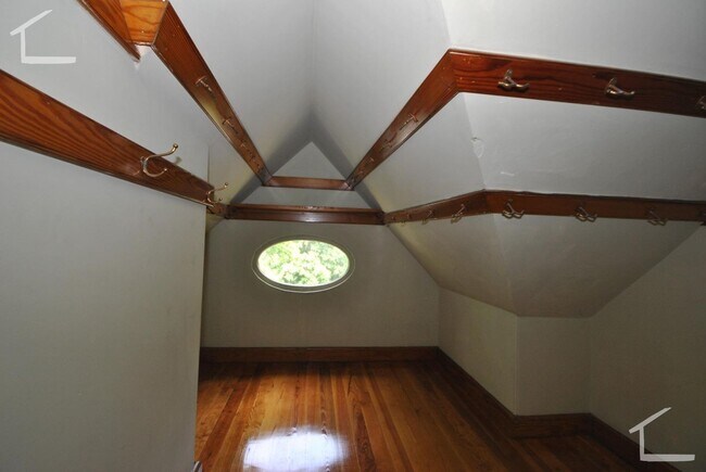 Building Photo - Huge 6 bed in Brighton