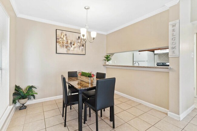 Building Photo - 12707 Bellaire Blvd